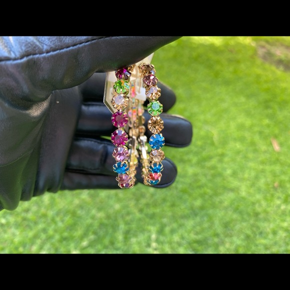 Hoop earrings - Picture 4 of 5